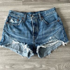 ✨ Levi’s 501 Premium Cut-Off Denim Shorts High-Rise W29 Classic Button Fly W29✨